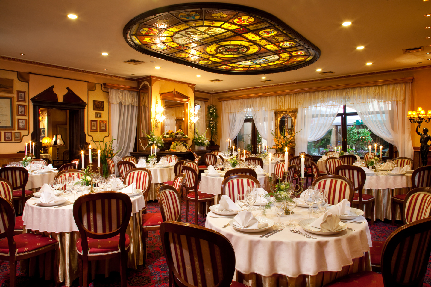 1 wnetrza hotel resteuracja